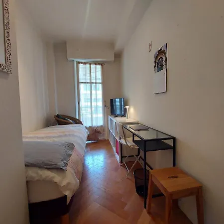 Bh - Capitol - 2 Bedrooms 5 Peoples Apartment