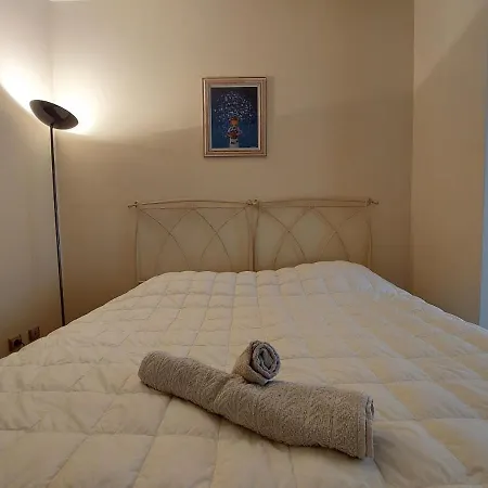 Bh - Capitol - 2 Bedrooms 5 Peoples Apartment *